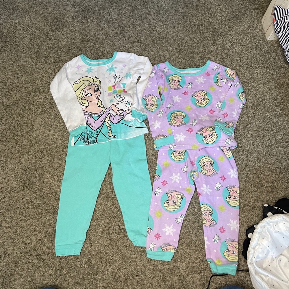 Disney bundle - Picture 6 of 13